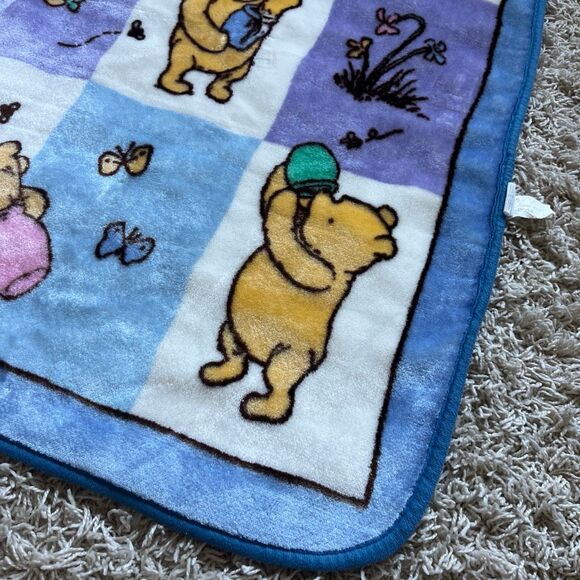 Vintage Disney Winnie the Pooh Fleece Baby Blanket Classic Squares Honey Pot EUC - Picture 5 of 11